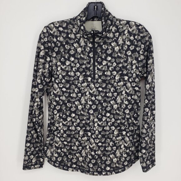 T by Talbots Abstract Print Quarter Zip Long Sleeve Active Top XS  Black Gray - Picture 1 of 8